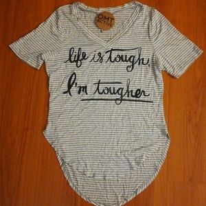 NWT. 🧘‍♀️OMT ACTIVE v-neck striped logo tee